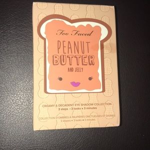 Too Faced Peanut Butter & Jelly Pallet
